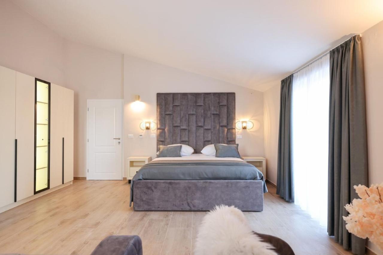 Castello Exclusive Rooms With Breakfast - By Ta Leut Agency Privlaka  Kültér fotó