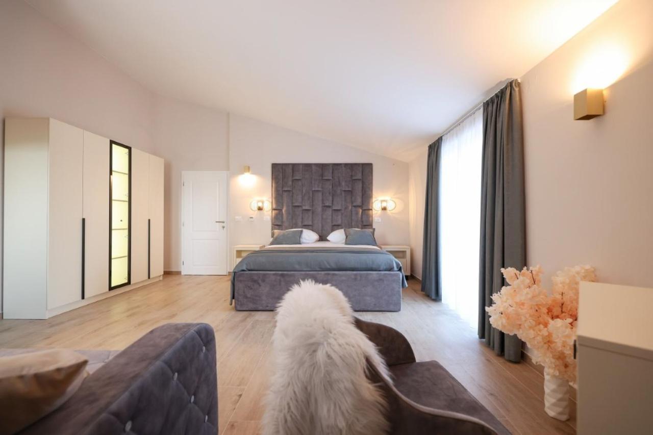 Castello Exclusive Rooms With Breakfast - By Ta Leut Agency Privlaka  Kültér fotó