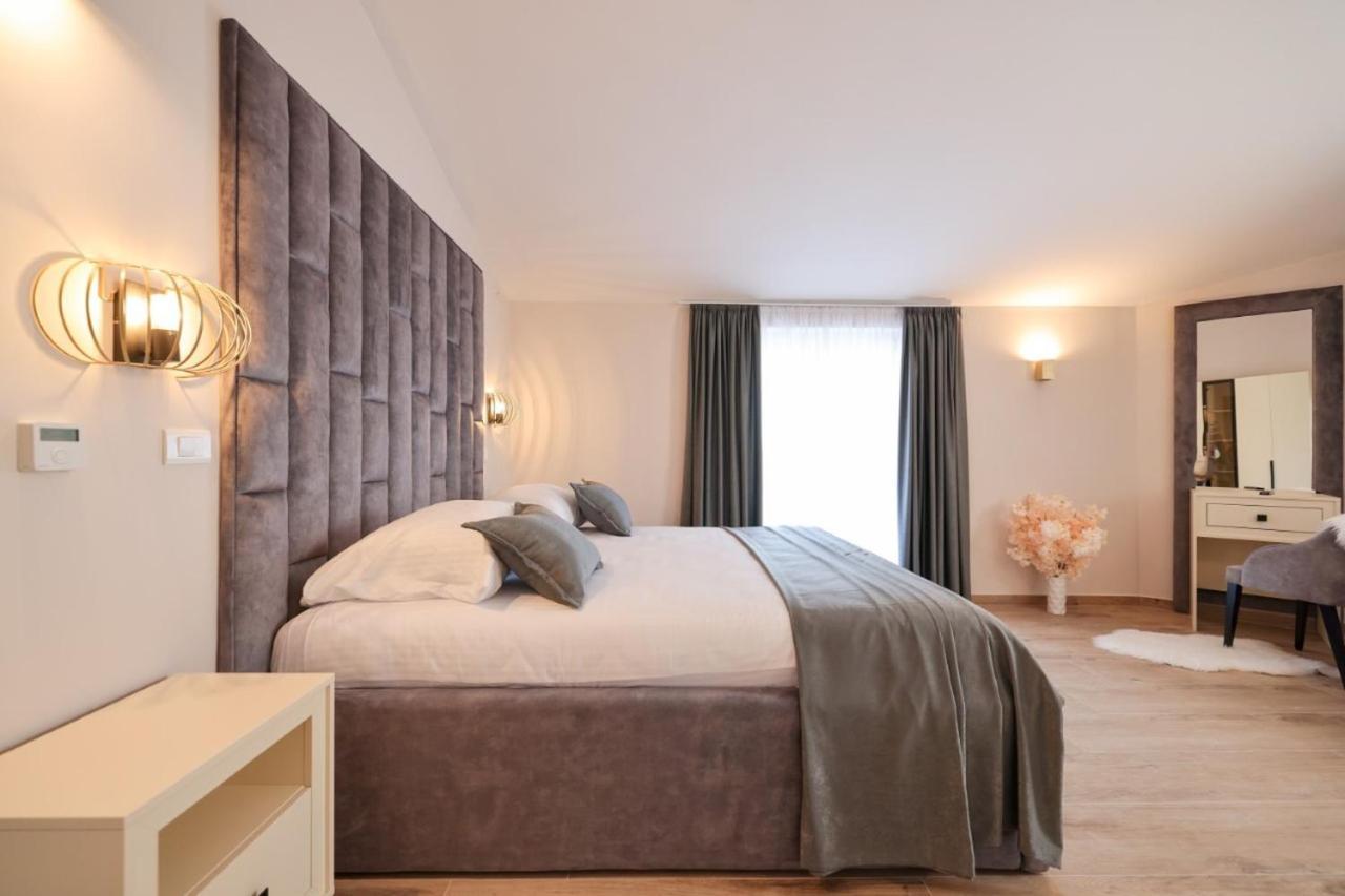 Castello Exclusive Rooms With Breakfast - By Ta Leut Agency Privlaka  Kültér fotó